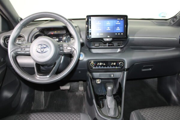 TOYOTA YARIS  style plus -vendido- - Imagen 9