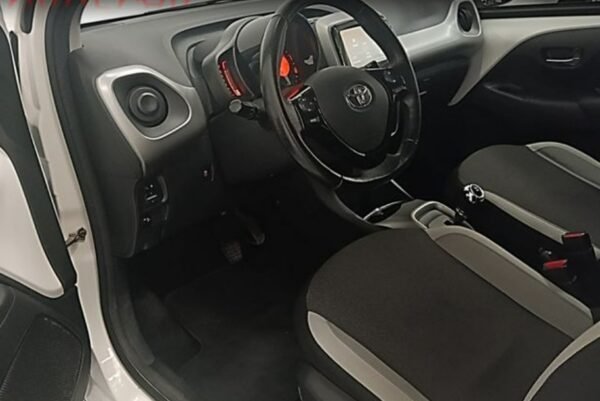 TOYOTA AYGO - Imatge 20