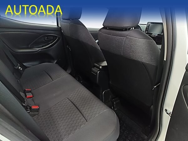 TOYOTA YARIS - Imagen 16