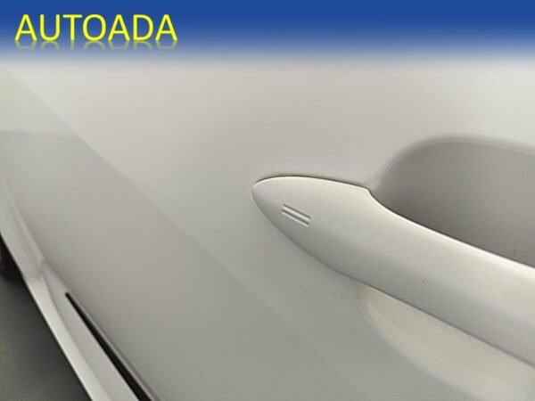 TOYOTA YARIS - Imagen 32