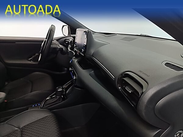 TOYOTA YARIS - Imagen 13