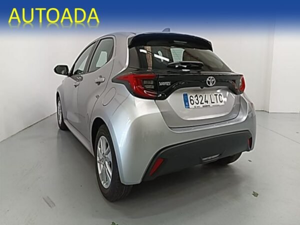 TOYOTA YARIS - Imagen 4