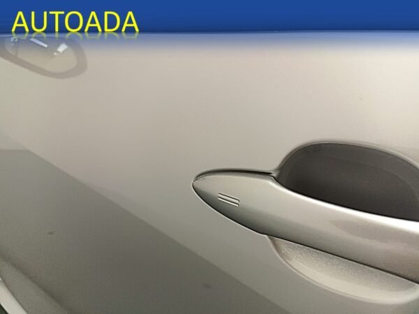 TOYOTA YARIS - Imagen 22