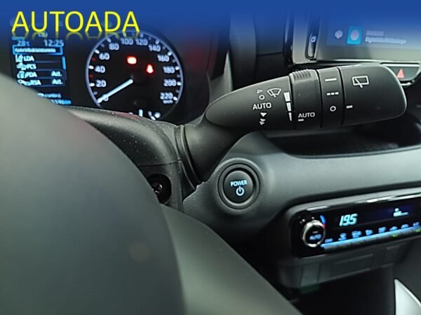 TOYOTA YARIS - Imagen 25