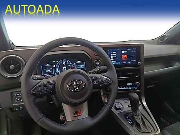 TOYOTA YARIS - Imagen 12