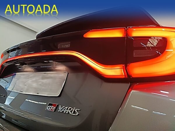 TOYOTA YARIS - Imagen 23