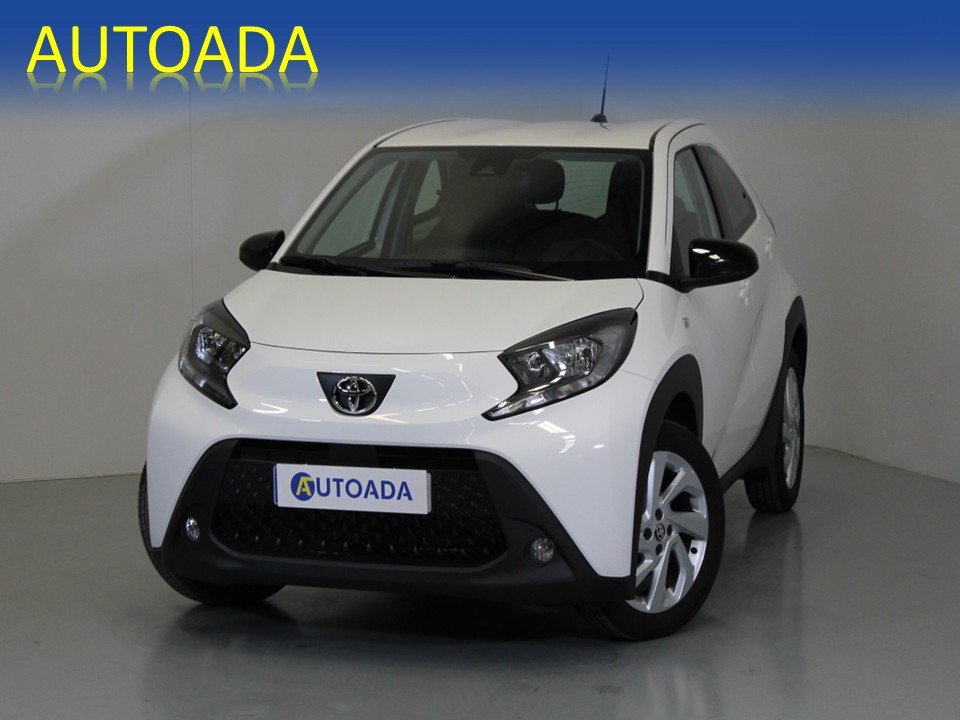 TOYOTA AYGO X CROSS